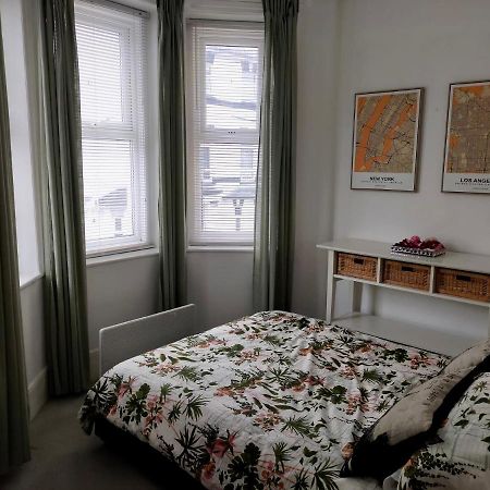Entire Floor 2 Bedrooms On Westcliff Bournemouth Esterno foto